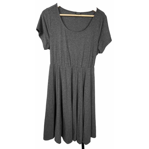 Torrid 1 Gray Knit Dress 1X Short Sleeve Stretch Knee Length Belt Casual Office - Picture 1 of 3